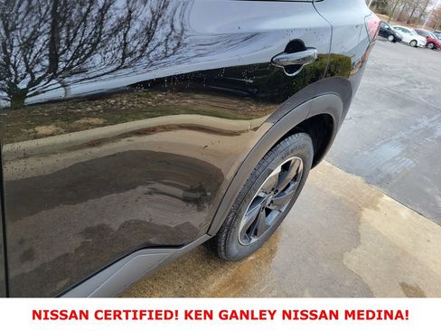 Certified 2025 Nissan Rogue SV image 12