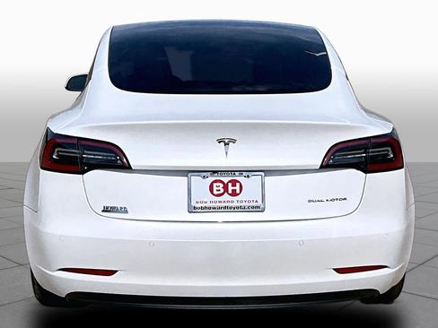 Used 2022 Tesla Model 3 Long Range AWD/4WD image 4