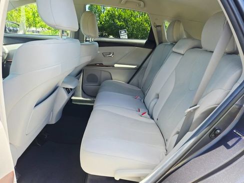 Used 2011 Toyota Venza AWD w/ Convenience Pkg image 16