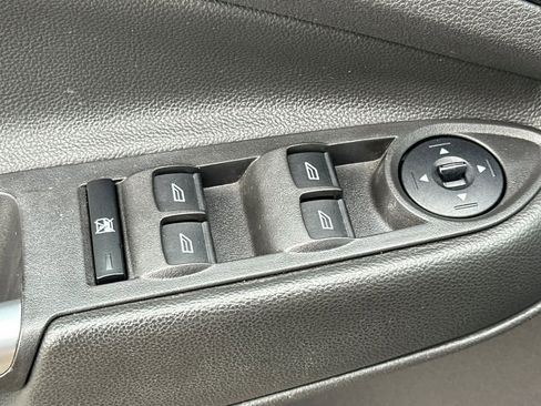 Used 2016 Ford Escape SE image 13