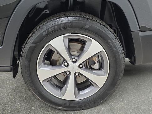 Used 2021 Jeep Cherokee Limited AWD/4WD image 30