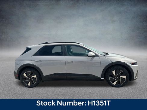 New 2025 Hyundai Ioniq 5 SEL AWD/4WD image 6