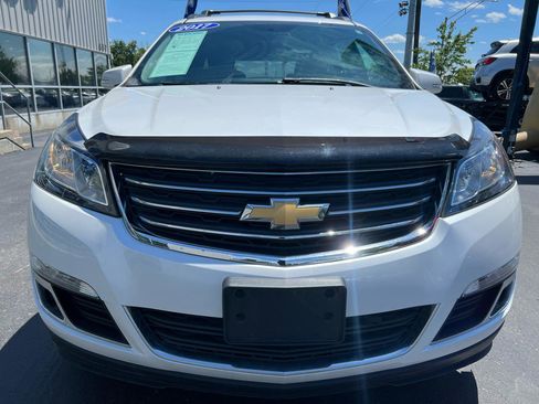 Used 2017 Chevrolet Traverse LT w/ LPO, 'HIT The Road' Package AWD/4WD image 9