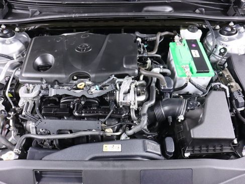 Used 2019 Toyota Camry LE FWD image 37