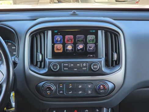 Used 2017 Chevrolet Colorado Z71 image 27