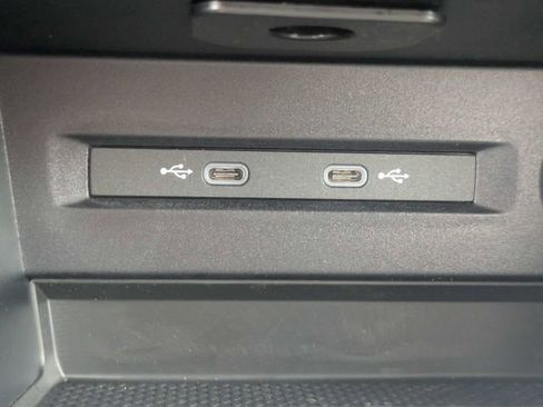 New 2026 Volkswagen Taos SE FWD image 23