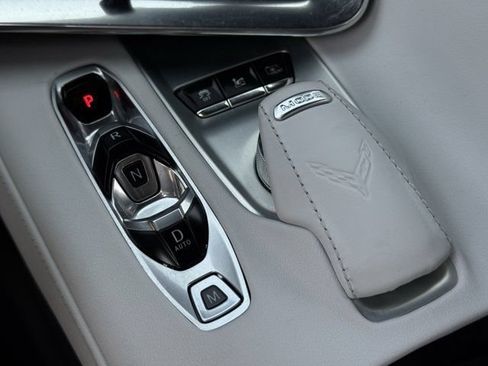 Used 2022 Chevrolet Corvette Stingray Preferred Conv w/ Z51 Performance Package RWD image 19