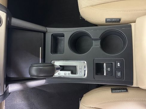 Used 2016 Subaru Outback 2.5i Premium image 24