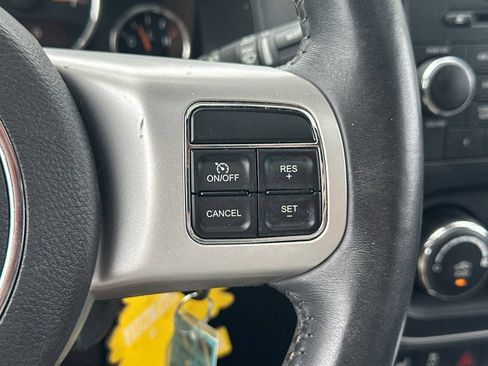 Used 2016 Jeep Compass High Altitude AWD/4WD image 23