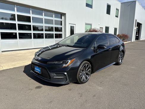 Used 2020 Toyota Corolla XSE FWD image 1