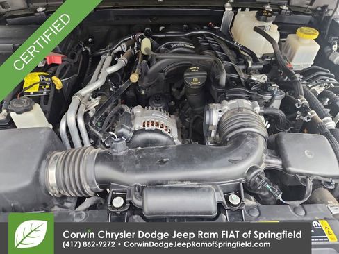 Certified 2023 Jeep Gladiator Mojave w/ Cold Weather Group image 27