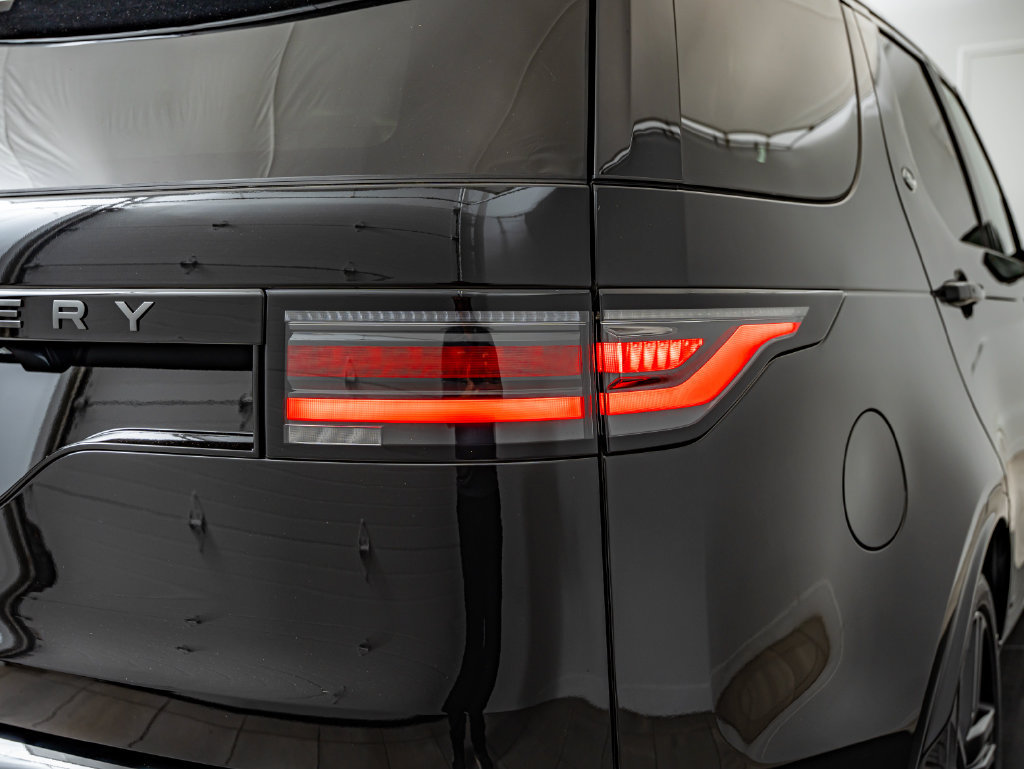 New 2026 Land Rover Discovery Dynamic SE AWD/4WD image 15