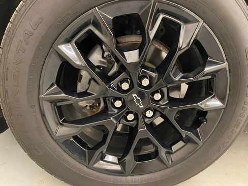Used 2024 Chevrolet Traverse LT w/ Midnight/Sport Edition AWD/4WD image 27