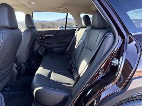 Certified 2025 Subaru Outback Limited w/ Popular Package #2 image 33