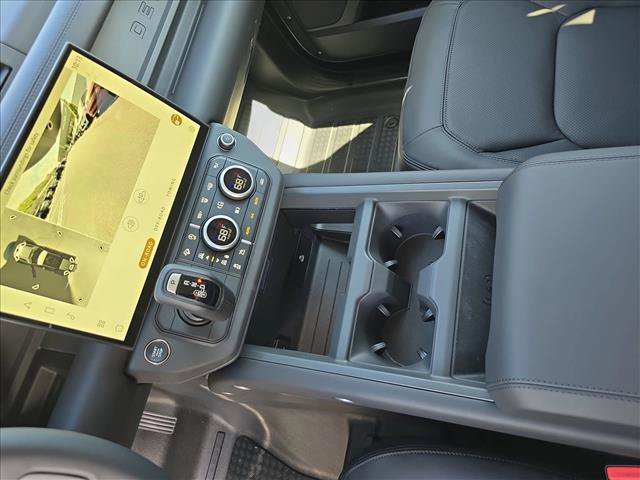 New 2026 Land Rover Defender 110 X-Dynamic SE AWD/4WD image 24