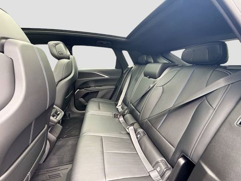 New 2025 Cadillac Lyriq Sport image 25