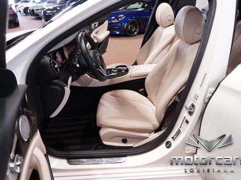 Used 2019 Mercedes-Benz E 450 4MATIC Sedan w/ Premium Package image 27