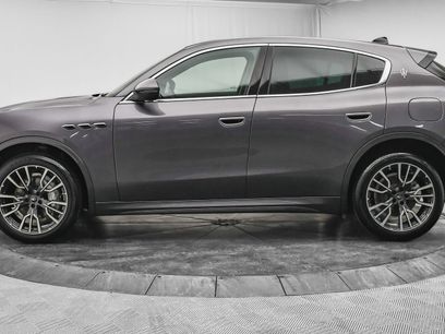 New 2025 Maserati Grecale GT