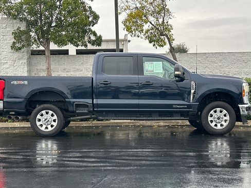 Used 2024 Ford F250 XLT image 3