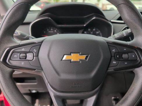Used 2022 Chevrolet TrailBlazer LT w/ Convenience Package FWD image 25