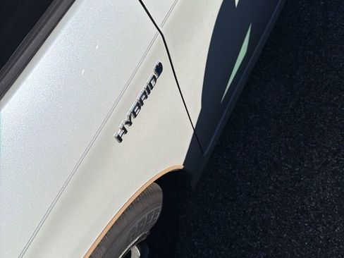 Used 2015 Toyota Prius Two image 4