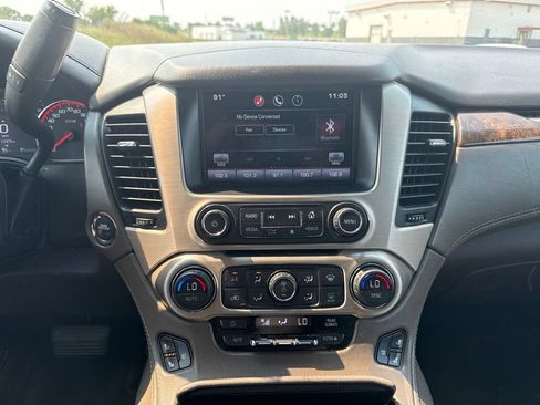 Used 2015 GMC Yukon XL Denali w/ Premium Package AWD/4WD image 19