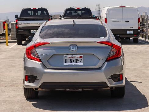 Used 2018 Honda Civic EX-L image 5