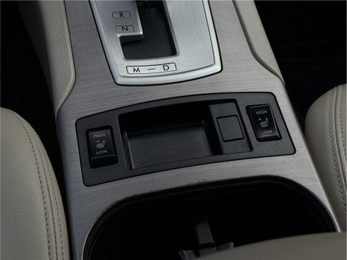 Used 2014 Subaru Outback 2.5i Limited w/ Moonroof Package image 18