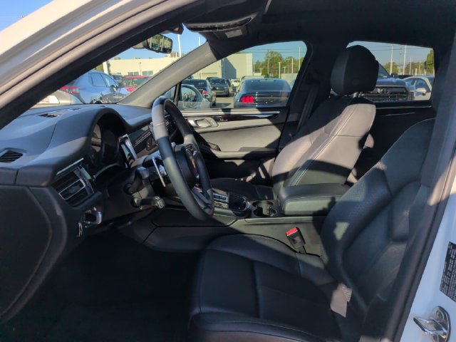 Used 2022 Porsche Macan S AWD/4WD image 13