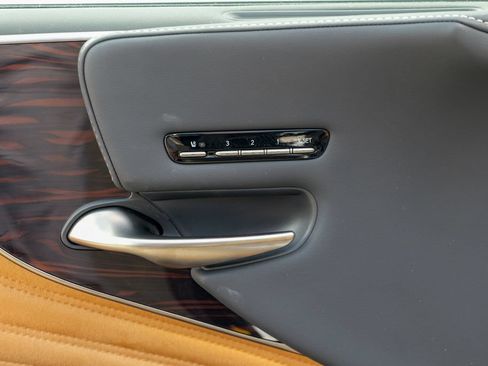Used 2024 Lexus LS 500 AWD w/ Interior Upgrade Package image 18