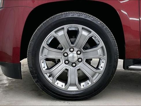 Used 2016 GMC Yukon XL Denali w/ Open Road Package AWD/4WD image 10