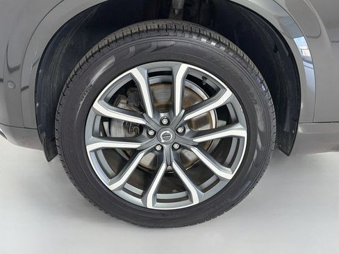 Used 2018 Volvo XC90 T6 Momentum w/ Convenience Package AWD/4WD image 34