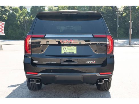 New 2026 GMC Yukon AT4 w/ AT4 Premium Plus Package AWD/4WD image 7