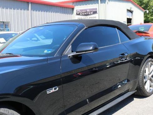Used 2022 Ford Mustang GT Premium RWD image 4