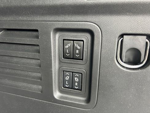 Used 2024 Chevrolet Traverse RS w/ LPO, Floor Liner Package image 46