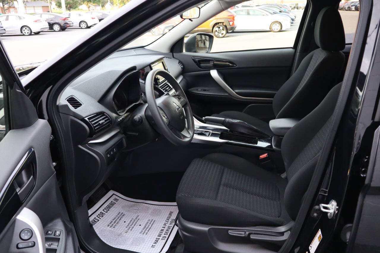Used 2023 Mitsubishi Eclipse Cross ES AWD/4WD image 6
