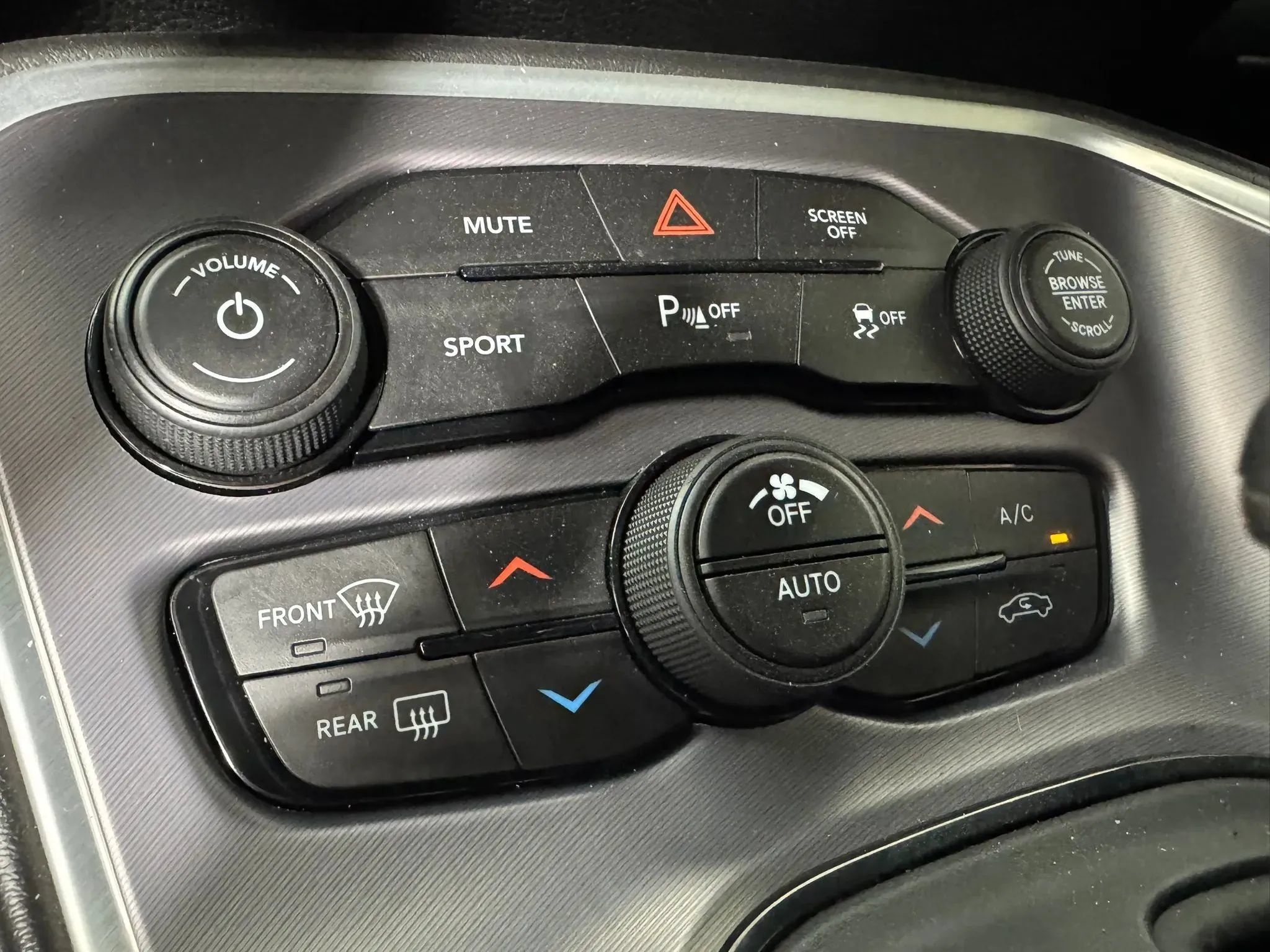 Used 2020 Dodge Challenger R/T RWD image 20