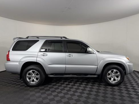 Used 2007 Toyota 4Runner Sport AWD/4WD image 4