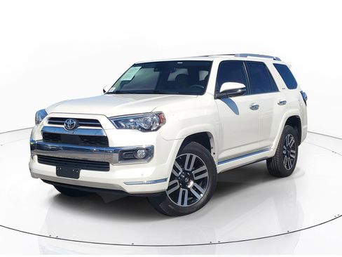 Used 2020 Toyota 4Runner Limited image 3