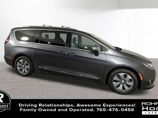 Used 2018 Chrysler Pacifica Limited w/ Advanced Safetytec Group video 2