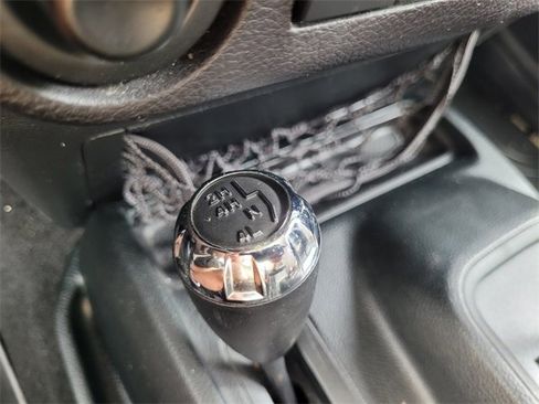 Certified 2018 Jeep Wrangler Sport image 25