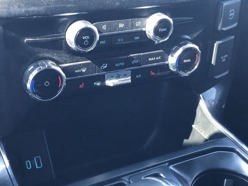 Used 2022 Ford F150 XLT w/ Equipment Group 302A High image 21