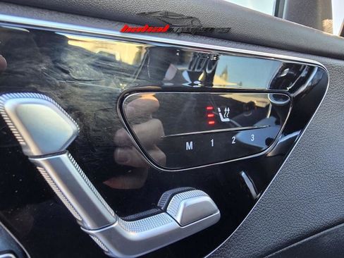 Used 2024 Mercedes-Benz GLC 300 image 24