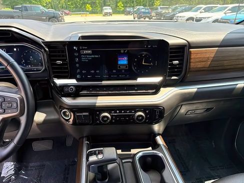 Used 2022 Chevrolet Silverado 1500 High Country w/ LPO, Dark Essentials Package AWD/4WD image 26