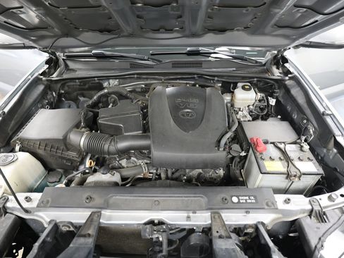 Used 2019 Toyota Tacoma TRD Off-Road w/ Technology Package image 48