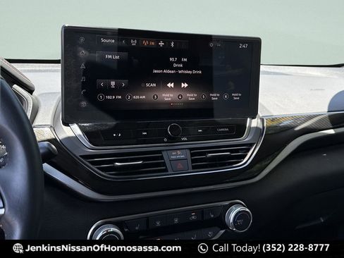 Certified 2024 Nissan Altima 2.5 SR w/ SR Premium Package FWD image 33