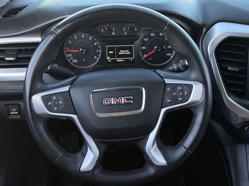 Used 2017 GMC Acadia SLE image 14