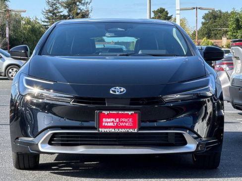 New 2026 Toyota Prius Plug-In Hybrid FWD image 11