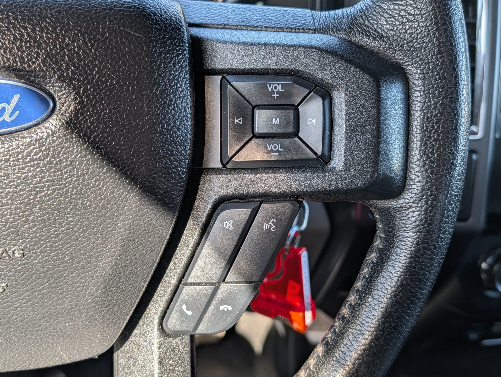 Used 2015 Ford F150 XLT w/ Equipment Group 302A Luxury AWD/4WD image 25