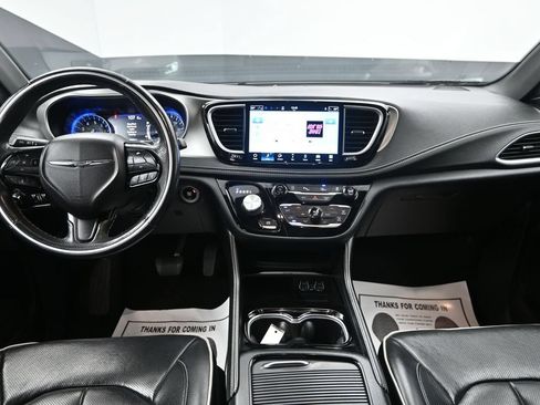 Used 2021 Chrysler Pacifica Limited w/ S Appearance Package AWD/4WD image 30